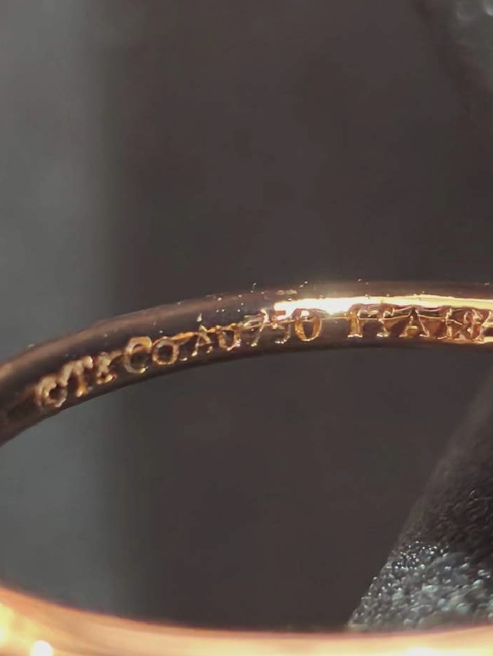 Tiffany Diamond And Mother-Of-Pearl Inlaid 18k Rose Gold Ring - Picture 2 of 6